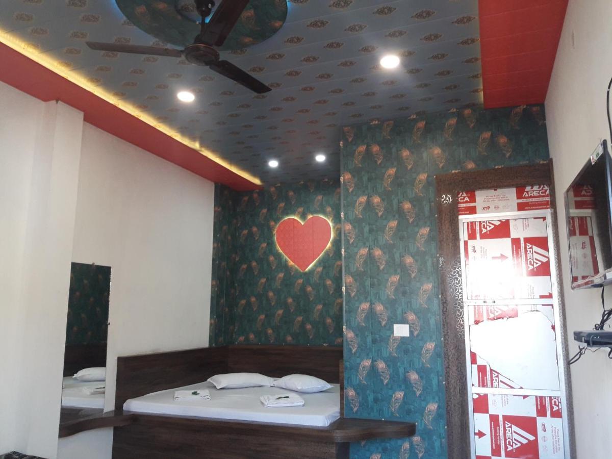 Hotel Rajvihar Pachmarhi Exterior photo