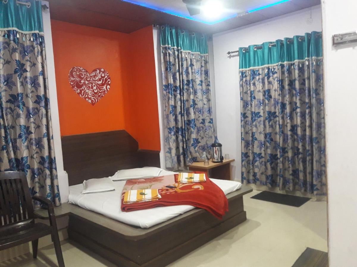 Hotel Rajvihar Pachmarhi Exterior photo