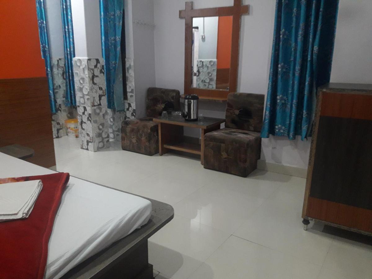 Hotel Rajvihar Pachmarhi Exterior photo