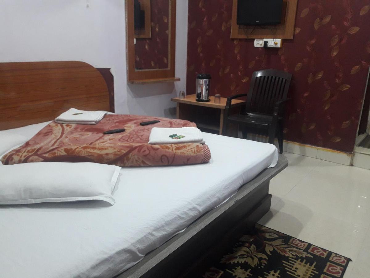 Hotel Rajvihar Pachmarhi Exterior photo