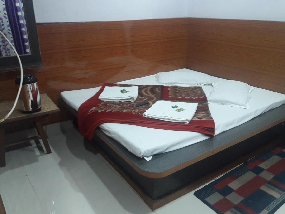 Hotel Rajvihar Pachmarhi Exterior photo