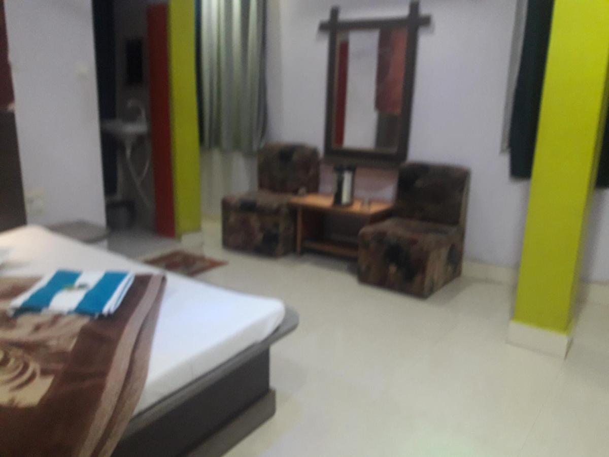 Hotel Rajvihar Pachmarhi Exterior photo