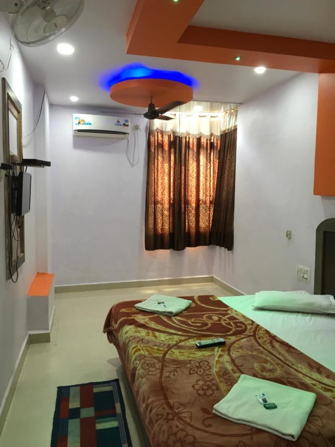 Hotel Rajvihar Pachmarhi Exterior photo